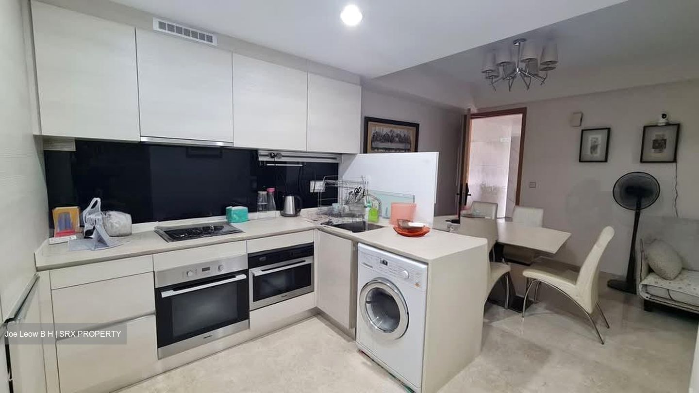 6 Derbyshire (D11), Condominium #566892001